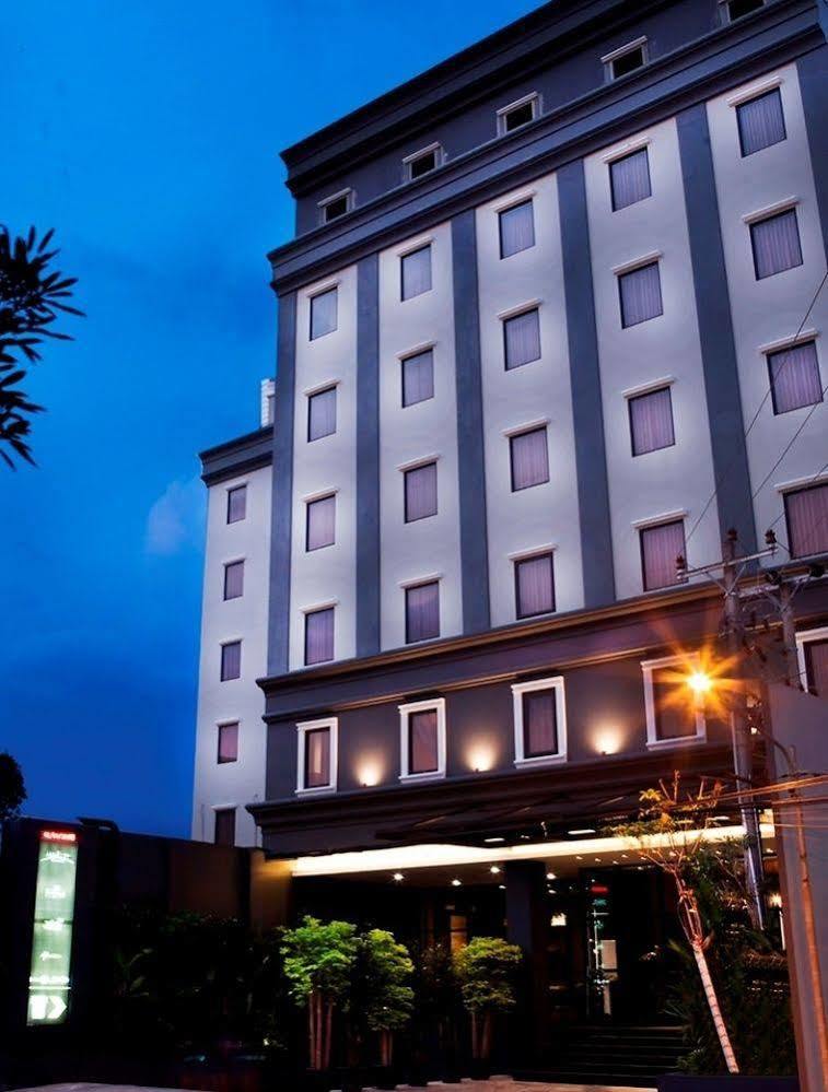 Grand Kangen Hotel Urip Sumoharjo Γιογκιακάρτα Εξωτερικό φωτογραφία