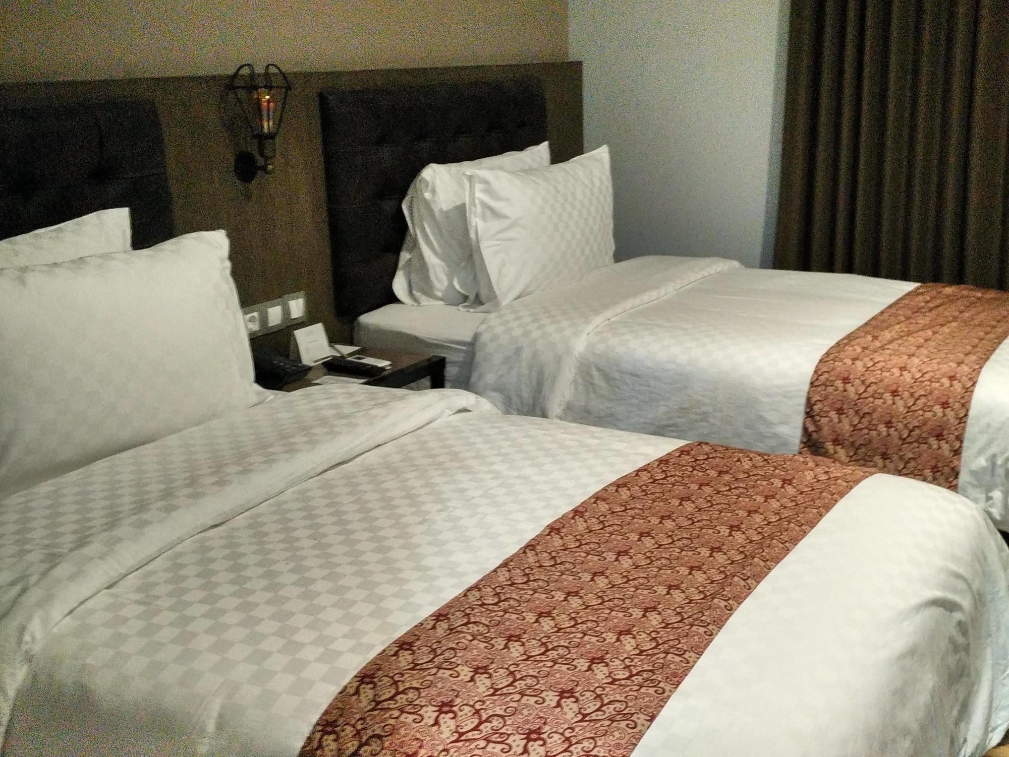 Grand Kangen Hotel Urip Sumoharjo Γιογκιακάρτα Εξωτερικό φωτογραφία