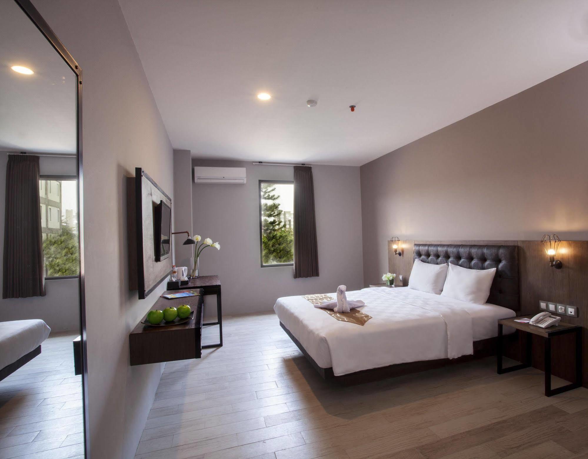 Grand Kangen Hotel Urip Sumoharjo Γιογκιακάρτα Εξωτερικό φωτογραφία